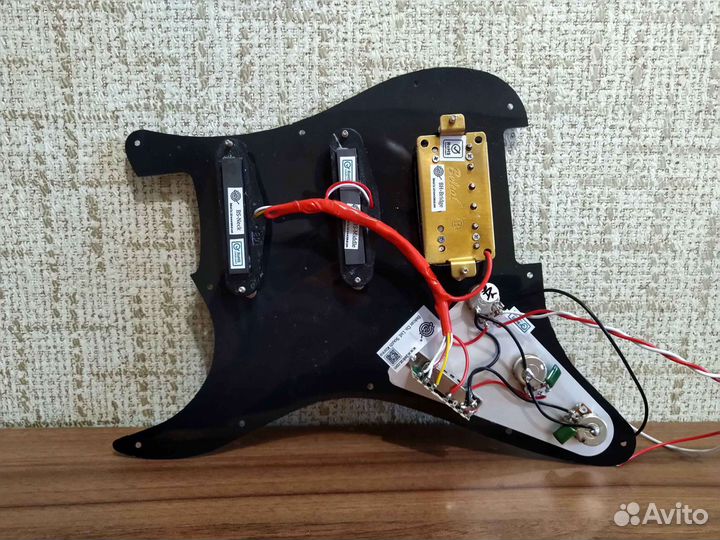 Пикгард HSS Stratocaster