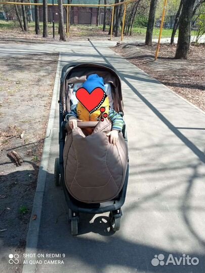 Прогулочная коляска