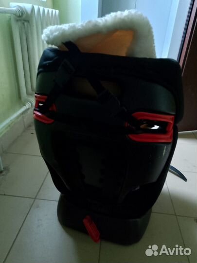 Детское автокресло