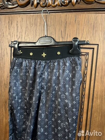 Louis Vuitton брюки шелк 44