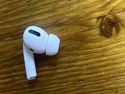 Беспроводные наушники apple airpods pro левый