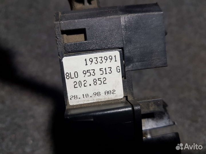 Подрулевой переключатель Skoda Octavia tour a4