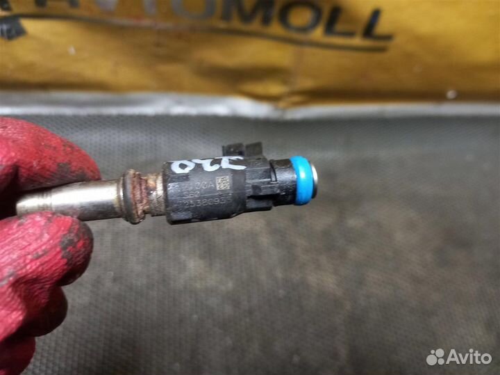 Форсунка opel Astra GTC L08