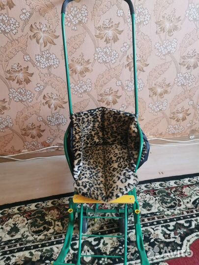 Детские санки на колесах