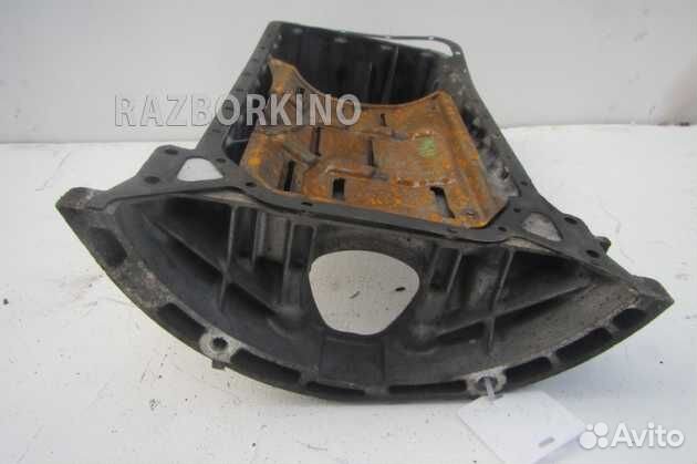 Поддон двигателя Мерседес
