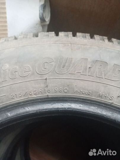 Yokohama Ice Guard F700Z 215/65 R16 98