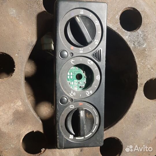 Блок управления климат контроля волга 31105