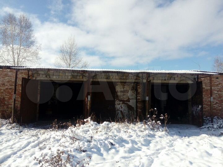 Гараж, > 30 м²