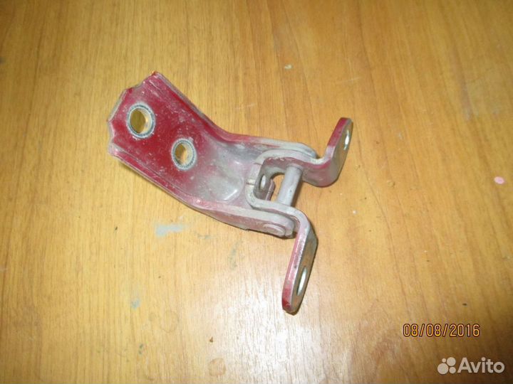 Петля двери передней левой верхняя Киа Венга