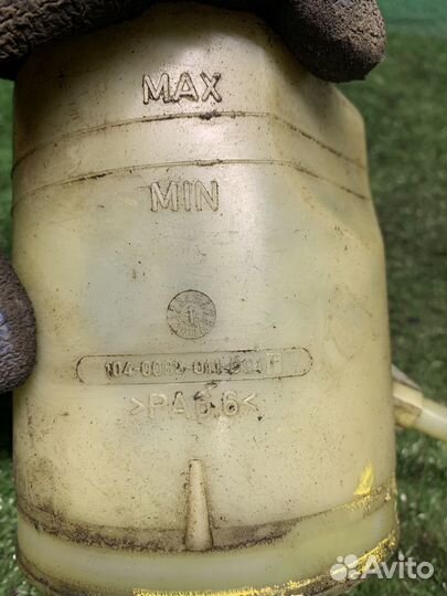 Бачок гидроусилителя руля Ford Focus