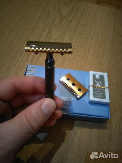 Бритвенный станок Италия