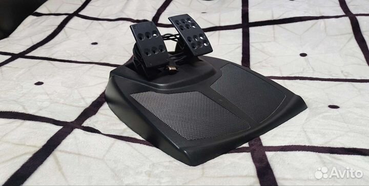 Педали Logitech Momo Racing