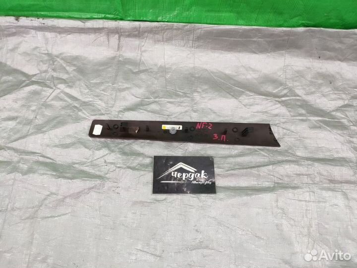 Накладка декоративная прав. зад. Volkswagen Touare