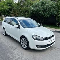 Volkswagen Golf 1.6 MT, 2010, 150 000 км, с пробегом, цена 825 000 руб.