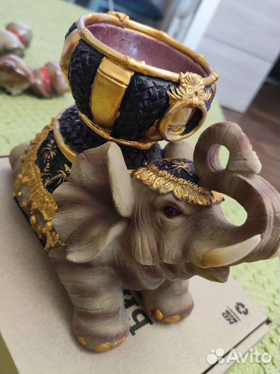 Фигурка слона - ваза