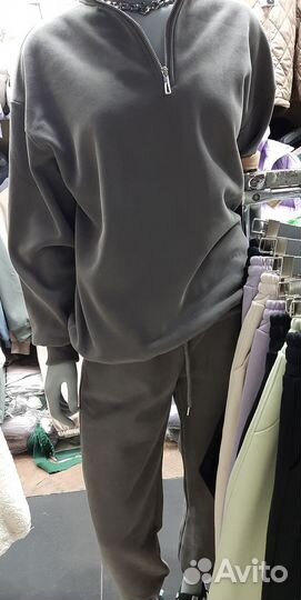 Костюм женский