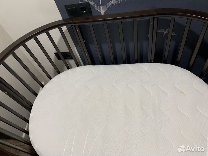 Детская кроватка трансформер овальная