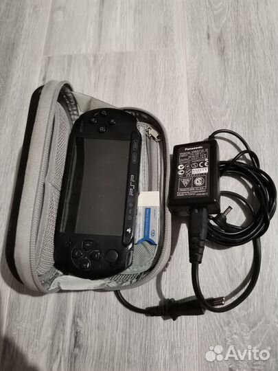Sony psp e1008