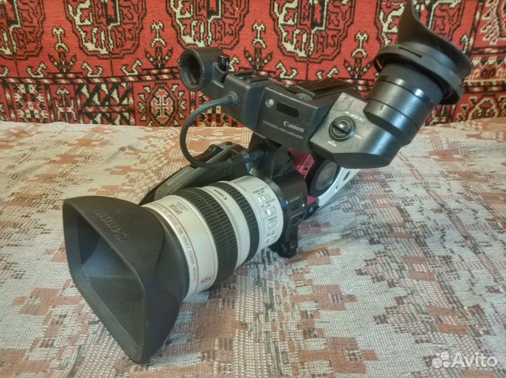 Видеокамера Canon DM-XL1e