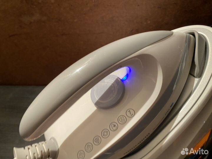 Утюг с парогенератором redmond RSS-5906
