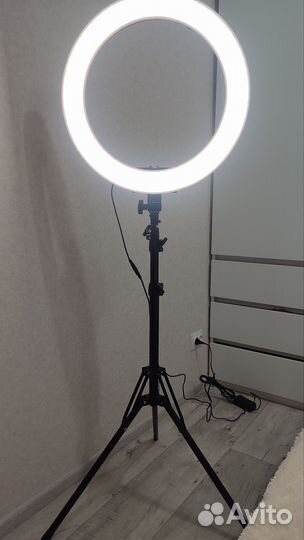 Кольцевая лампа со штативом 2м