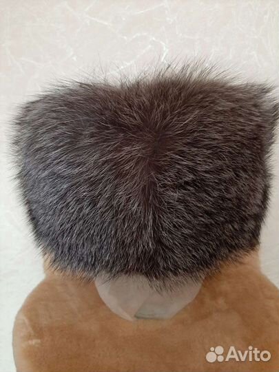 Женская шапка