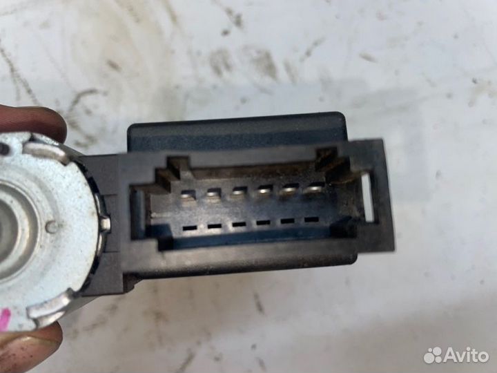 Моторчик панорамного люка Cadillac Srx FEE LH2