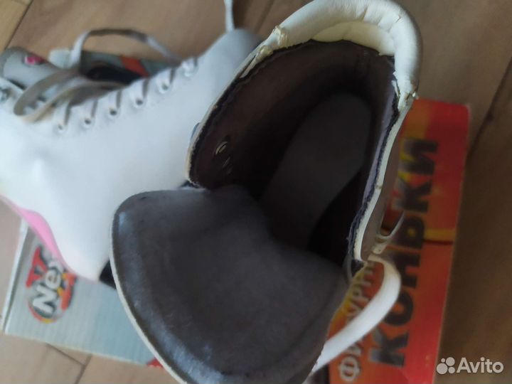 Коньки фигурные