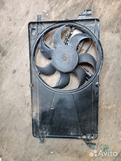 Вентилятор радиатора Форд Фокус 2 2.0