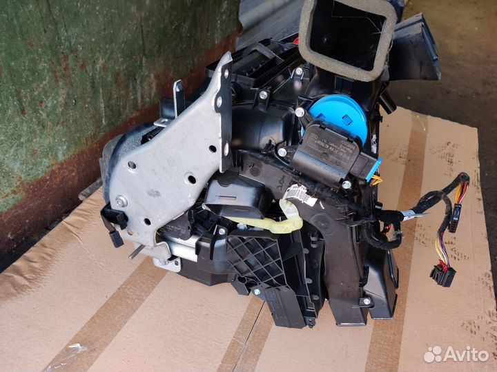 Печка в сборе VAG Valeo 1K1820308E