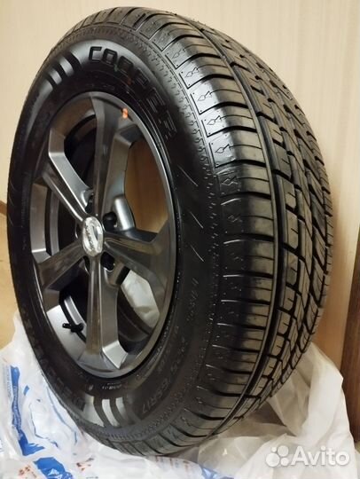Cooper Discoverer HTS 2.25/65 R17 102H