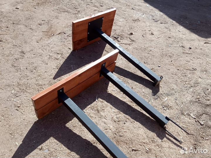 Столики скамейки