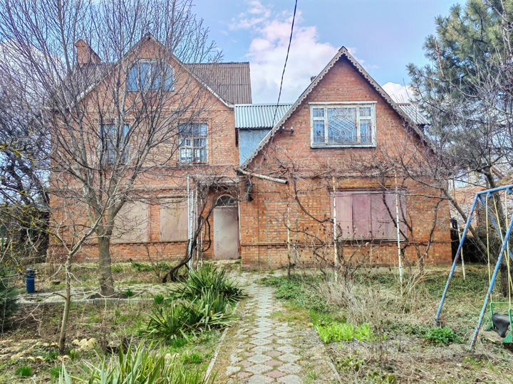 Дом 187 м² на участке 9 сот.