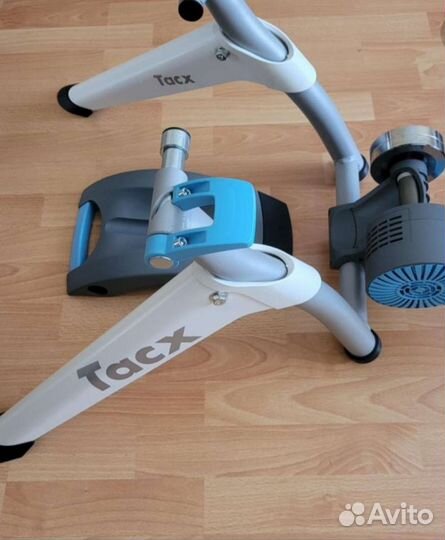 Велостанок, велотренажёр tacx flow smart