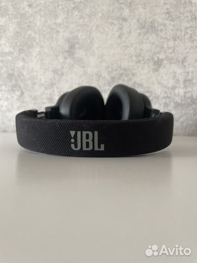 Беспроводные наушники jbl