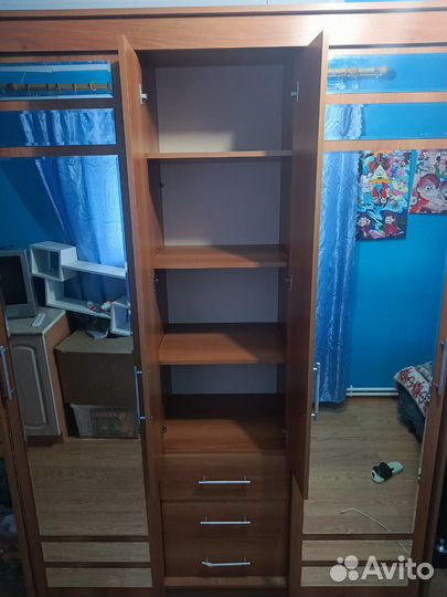 Шкаф купе с зеркалом бу