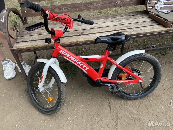 Продам детский Велосипед 16