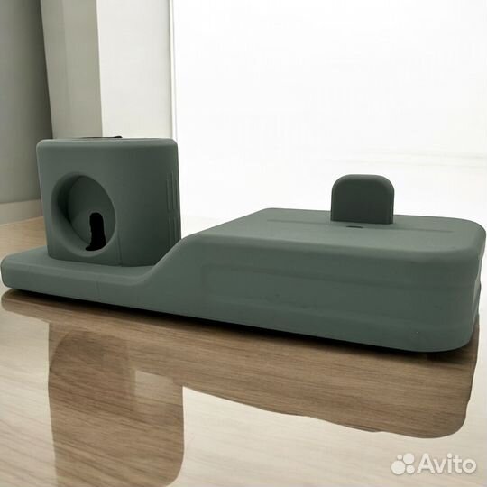 Подставка для зарядки телефонов, часов и наушников