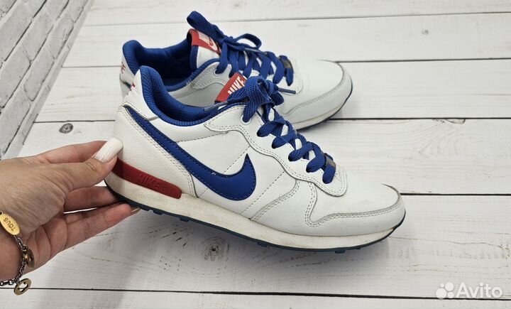 Кроссовки Nike оригинал 38р