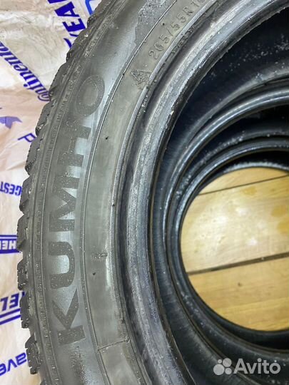 Kumho I'Zen KW22 205/55 R16