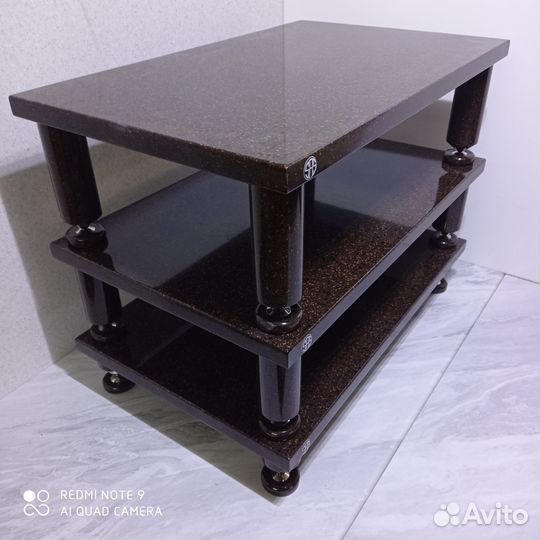 Стойка для аудио аппаратуры