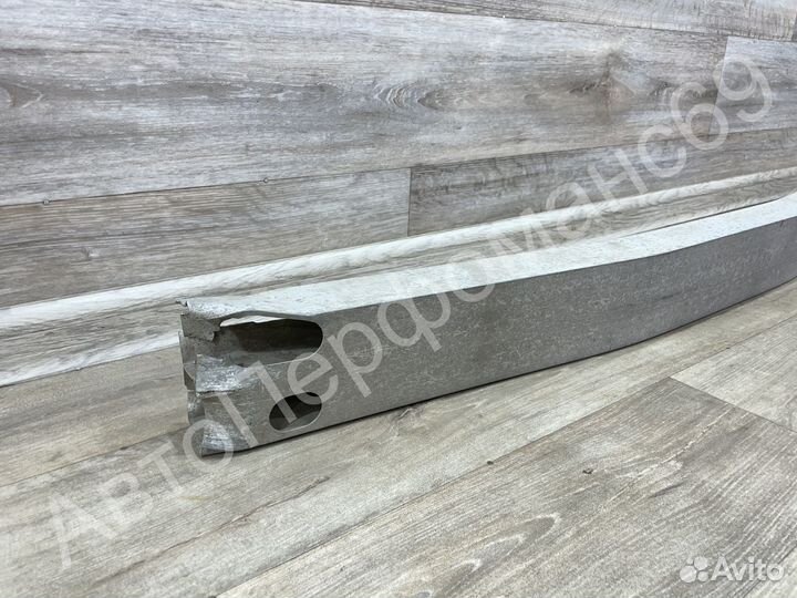 Усилитель заднего бампера Toyota Camry 50