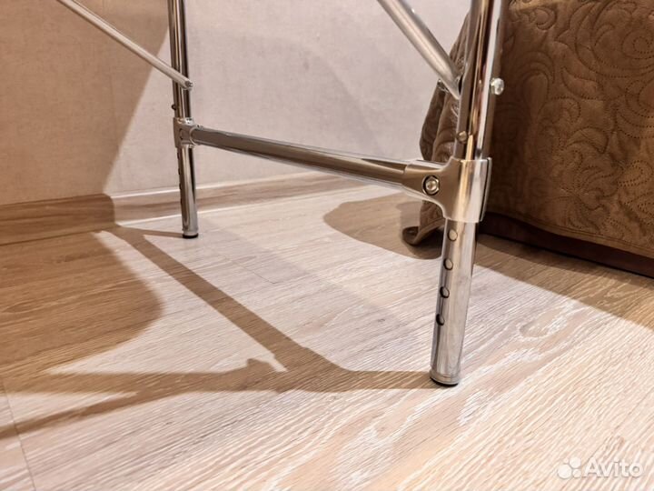 Кушетка для наращивания ресниц