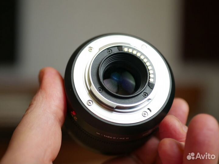 Объектив F/1.4 Panasonic Leica DG Summilux 25 mft
