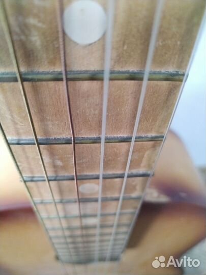 Акустическая гитара