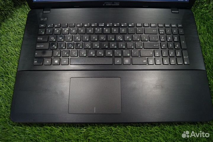 Гигантский asus 4 ядра 8 GB для фильмов и игр