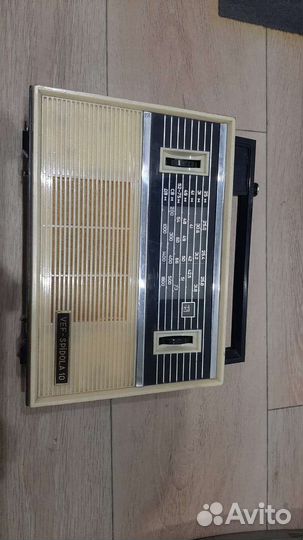 Радио СССР радиоприемник vef-spidola 10