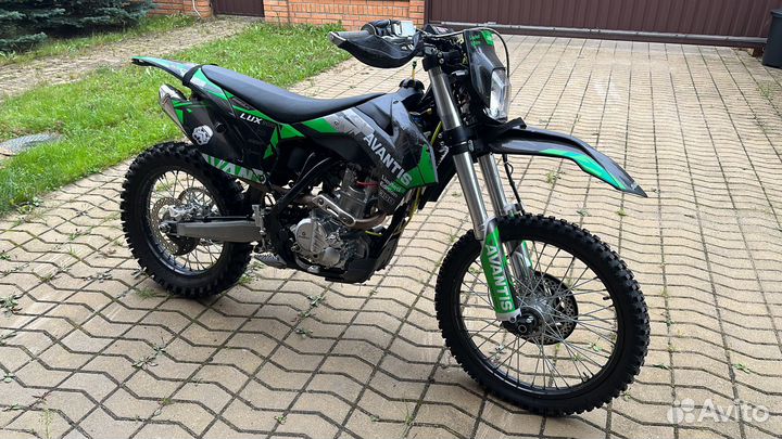 Продам Avantis A7 Lux 174MN
