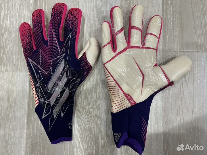 Вратарские перчатки adidas predator pro