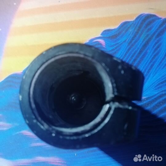 Зажим для трюкового самоката